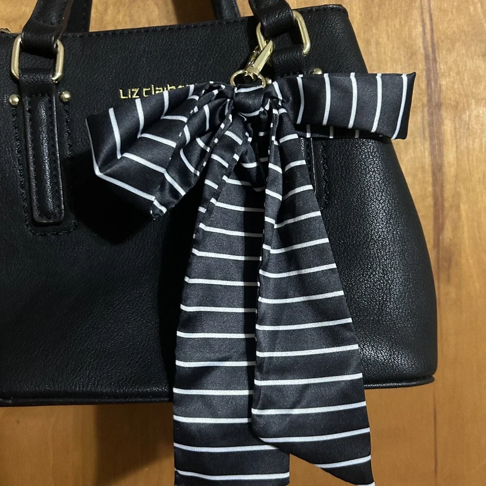 Liz Claiborne liz claiborne